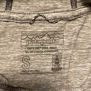 Patagonia hooded sun shirt, long sleeve good condition